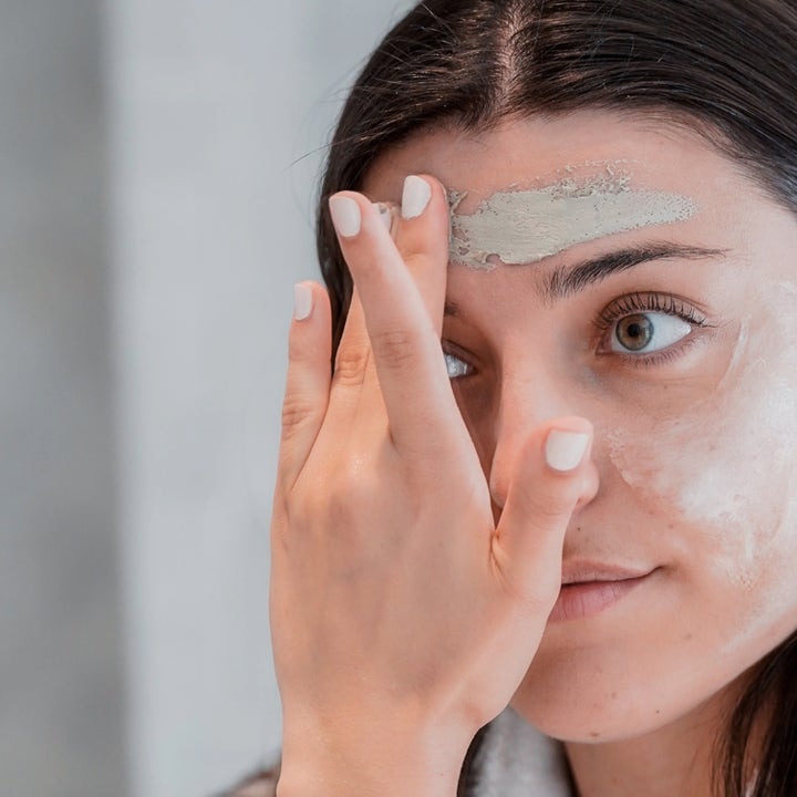 Codage Paris The Purifying Mask 50 ml rensende ansiktsmaske av grå leire som påføres i pannen for en klarere hud