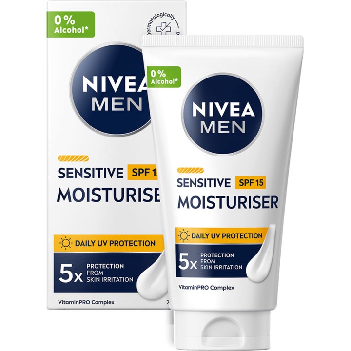Nivea Men Sensitive SPF 15 Moisturiser 75ml fuktighetskrem i hvit tube og eske som beskytter mot hudirritasjon.