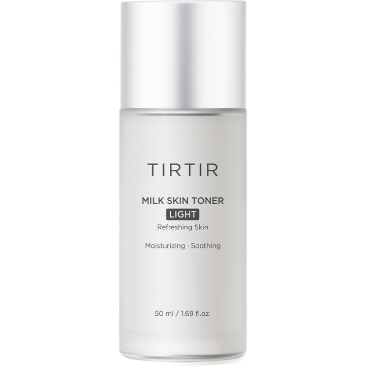 TIRTIR Milk Skin Toner Light 50 ml fuktighetsgivende toner som beroliger huden i en frostet hvit flaske med sølvfarget kork