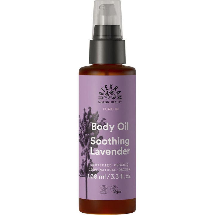 Urtekram Tune In Body Oil Soothing Lavender 100 ml beroligende kroppsolje i mørk flaske med lilla etikett og svart pumpe