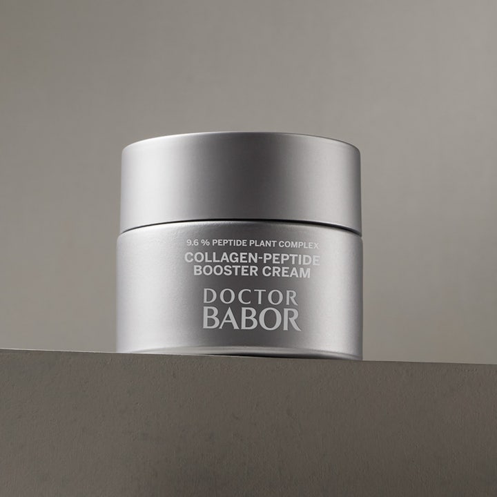 Babor DOC Collagen-Peptide Booster Cream 50 ml ansiktskräm i en matt sølvfarget krukke som gir fasthet.