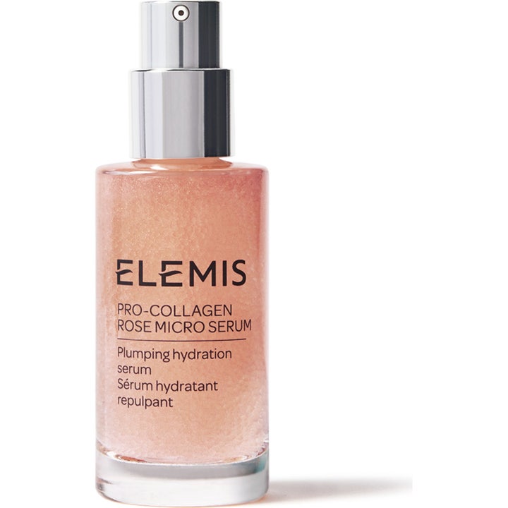 Elemis Pro-Collagen Rose Micro Serum fuktighetsgivende ansiktsserum i glassflaske med sølvpumpe og rosa glitrende tekstur