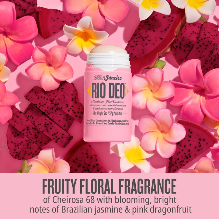 Sol de Janeiro Rio Deo 68 57 ml aluminiumsfri deodorant med duft av jasmin og dragefrukt blant tropiske blomster.