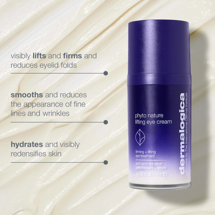 Dermalogica Phyto Nature Lifting Eye Cream 15 ml oppstrammende øyekrem i lilla pumpeflaske mot en rik tekstur.