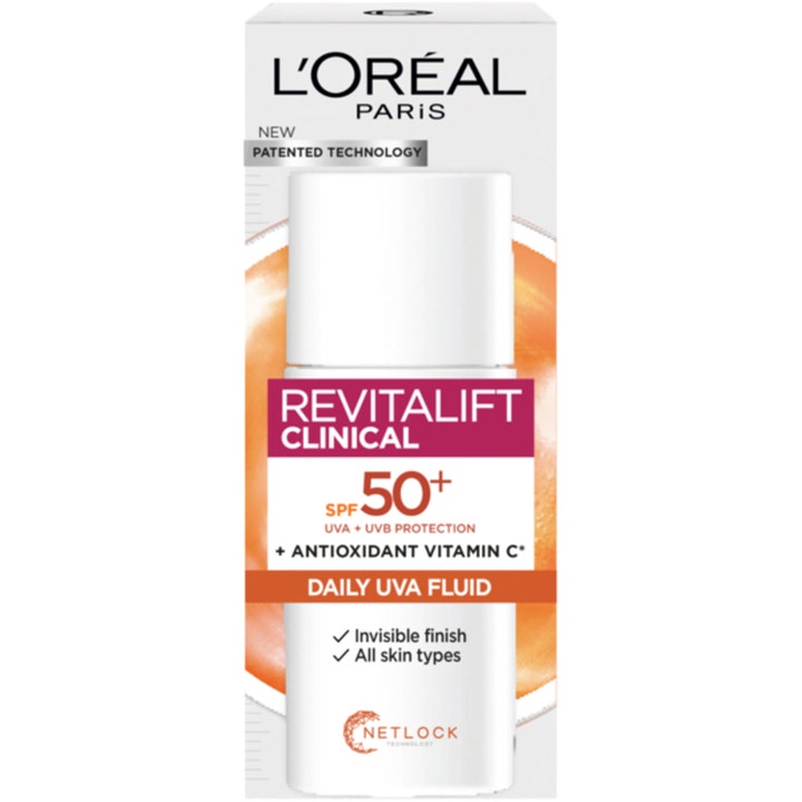 L'Oréal Paris Revitalift Clinical Daily UVA Fluid SPF50 50 ml solkrem med vitamin C i hvit eske med oransje detaljer