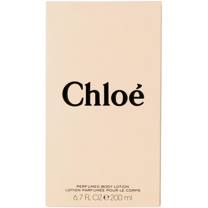 Chloé Chloé Body Lotion 200 ml parfymert fuktighetskrem i beige ytteremballasje med sort logo.