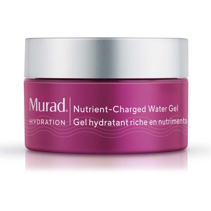 Murad Nutrient-Charged Water Gel fuktgivende ansiktsgel som gir huden næring i lilla krukke med sølvlokk.