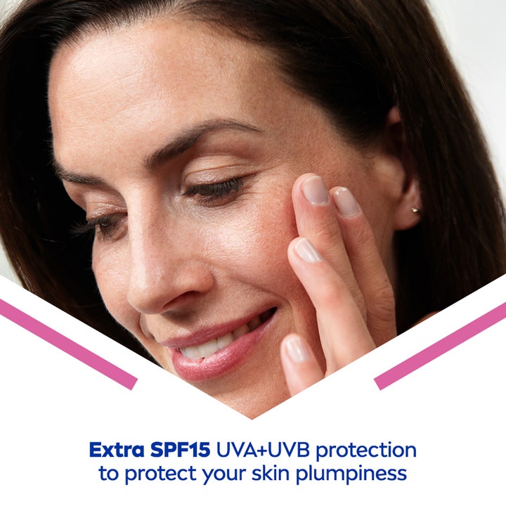 NIVEA Cellular Expert Filler 50 ml dagkrem beskytter huden med SPF 15 og gir en fyldigere ansiktshud.