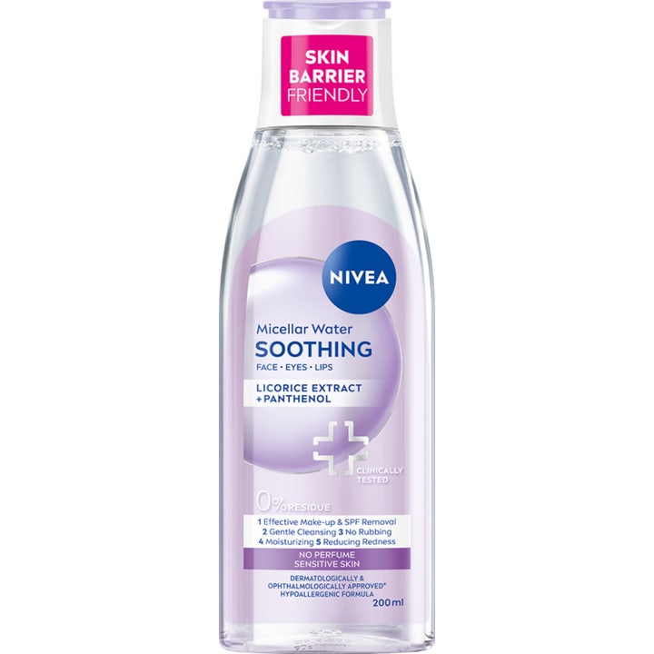 Nivea Micellar Water Soothing 200 ml beroligende ansiktsrens i klar plastflaske med lilla detaljer og hvitt lokk.