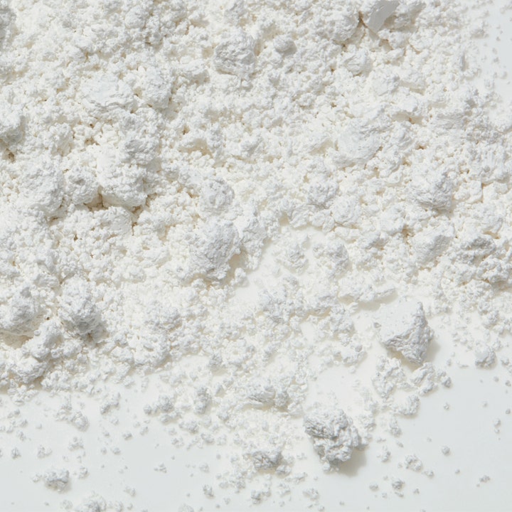 Mario Badescu Pore Minimizer 16 g ansiktsmaske som minsker porer med en hvit og smuldrete pudderformel