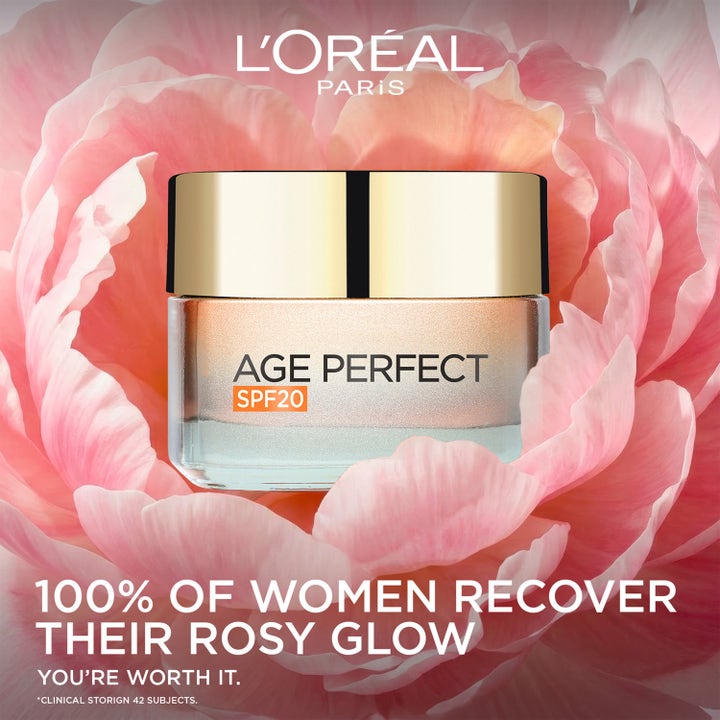 L'Oréal Paris Age Perfect Golden Age 50 ml dagkrem med SPF 20 gir glød i glasskrukke med gulllokk i en rosa blomst