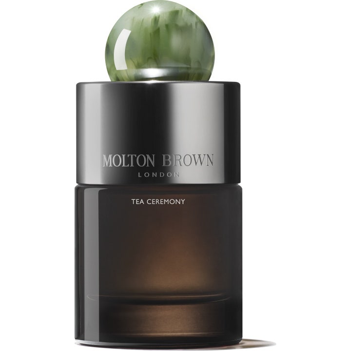 Molton Brown Tea Ceremony Eau de Parfum 100 ml i mørk glassflaske med metallkork og grønn marmorert kule