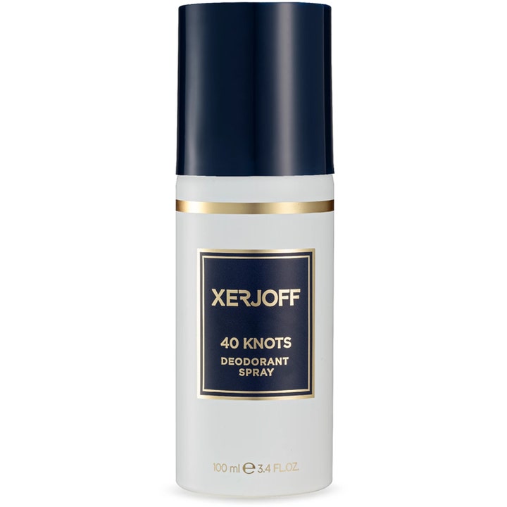 Xerjoff 40 Knots 100 ml deodorant spray som gir friskhet i hvit flaske med mørkeblått lokk og elegante gulldetaljer