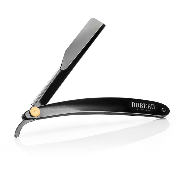Nõberu of Sweden Shavette 1 stk barberkniv for presis barbering i svart metall med hvit logo og gulldetalj