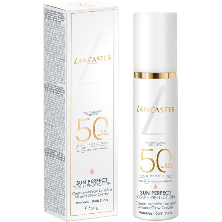 Lancaster Sun Perfect Mineral Glow SPF50 50 ml solkrem for ansiktet i hvit pumpeflaske med gullkant og eske