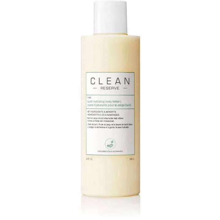 Clean Reserve Buriti Hydrating Body Lotion 296 ml fuktighetsgivende kroppskrem i frostet flaske med hvit kork.