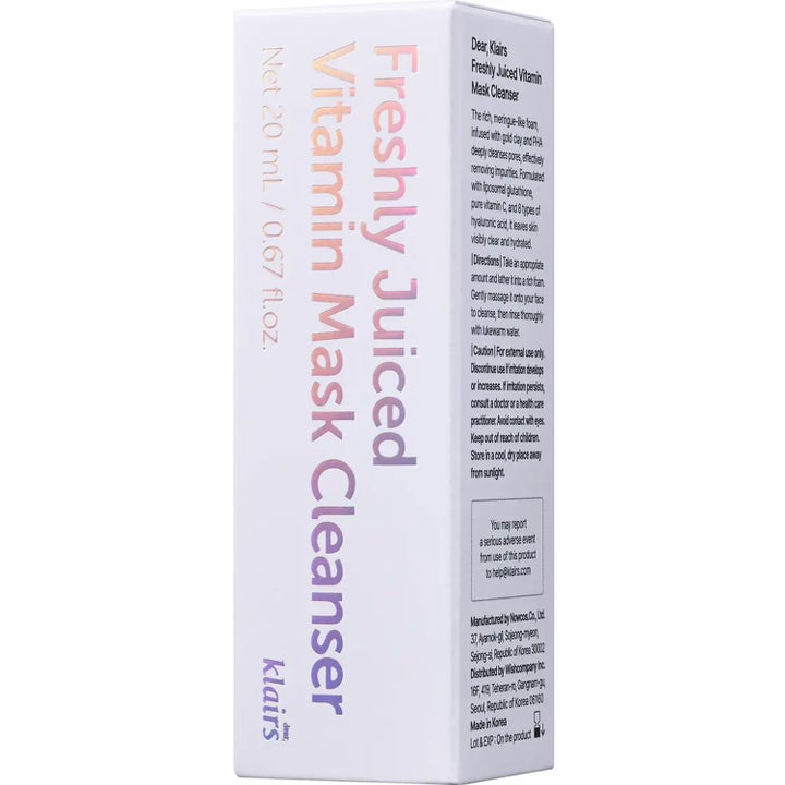 Klairs Freshly Juiced Vitamin Mask Cleanser 20 ml ansiktsrens som gir glød i hvit eske med holografisk tekst