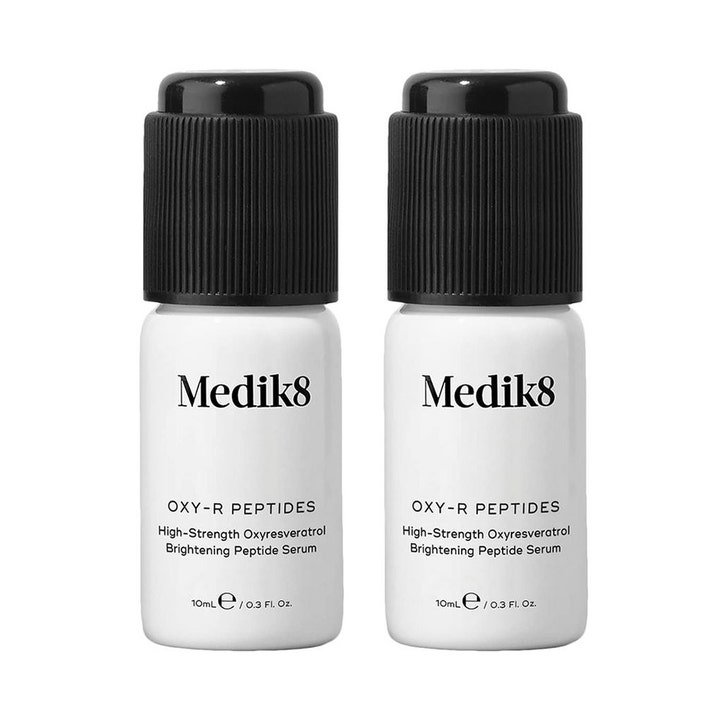 Medik8 Oxy-R Peptides 2x10ml lysnende peptidserum som gir glød i to hvite flasker med svarte teksturerte korker