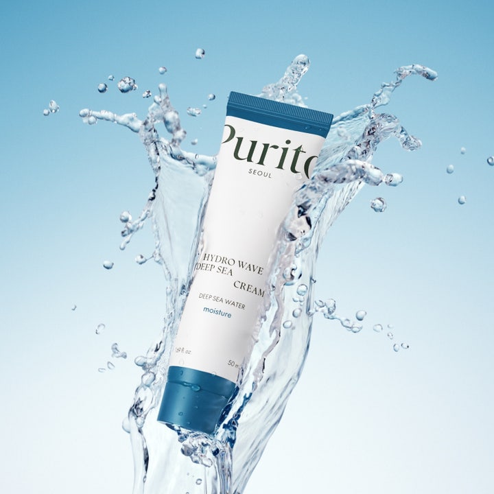 Purito Hydro Wave Deep Sea Cream 50 ml fuktighetsgivende dagkrem med en hvit glatt og sirkulær kremet tekstur