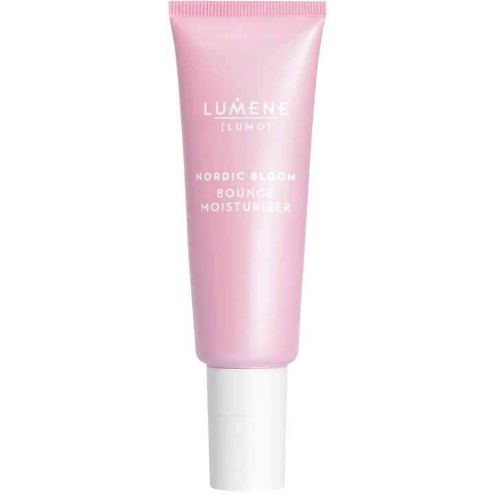Lumene Nordic Bloom Bounce Moisturizer 50ml fuktighetskrem som gir fasthet i en rosa tube med hvit kork.