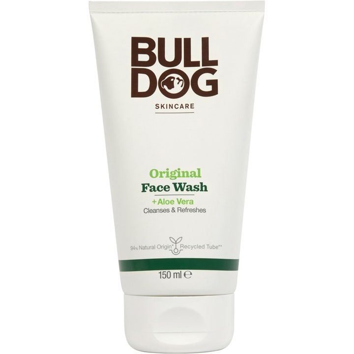 Bulldog Original Face Wash 150 ml ansiktsvask som renser og frisker opp i hvit tube med aloe vera og grønne detaljer