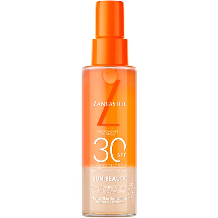 Lancaster Sun Beauty Sun Body Water SPF 30 vannresistent solspray i en klar oransje tofaset flaske med pumpe