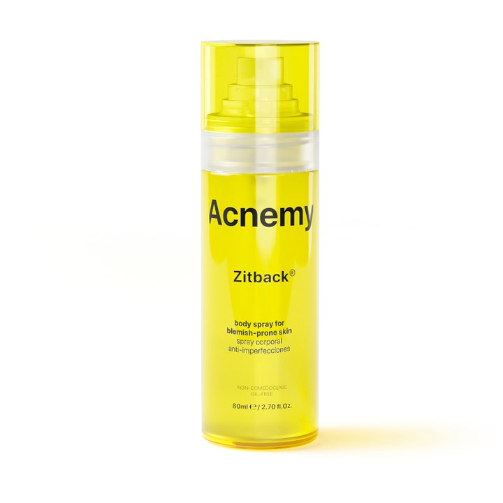 Acnemy Zitback 80ml kroppsspray mot urenheter i en gul gjennomsiktig sprayflaske med sort tekst og gult lokk.