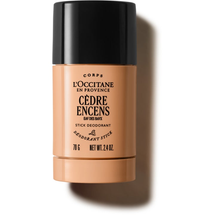 L'Occitane Cèdre & Encens 70 g deodorant stick som gir friskhet i en beige hylse med sort kork.