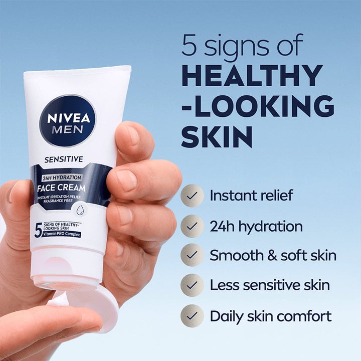 NIVEA MEN Sensitive Face Cream 75 ml lindrende fuktighetskrem for sensitiv hud i hvit tube som klemmes ut.