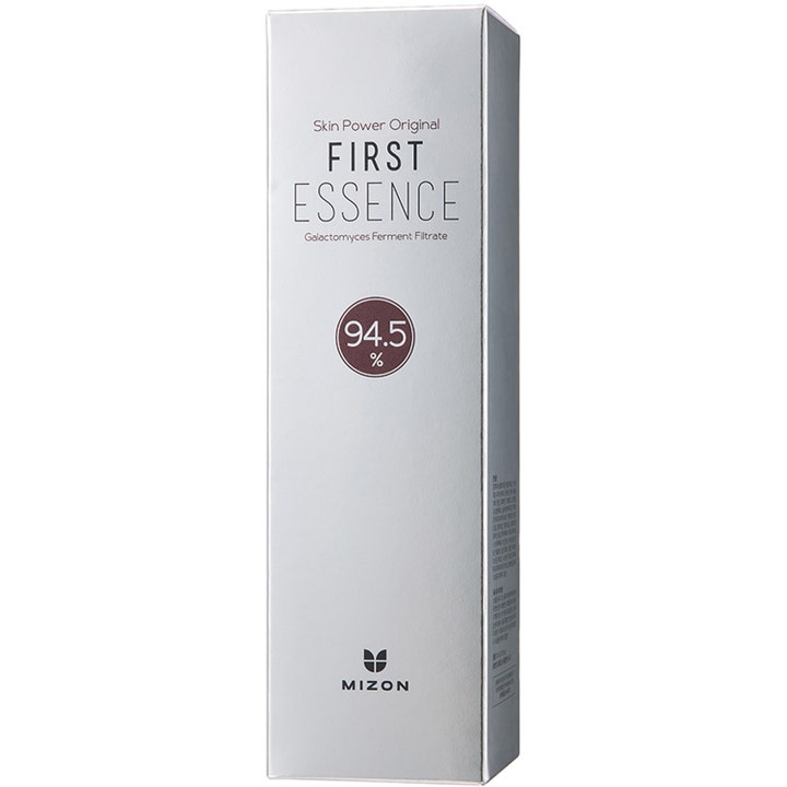 Mizon Skin Power Original First Essence 210 ml pleiende essence i hvit og sølvfarget eske med 94,5 prosent ferment.