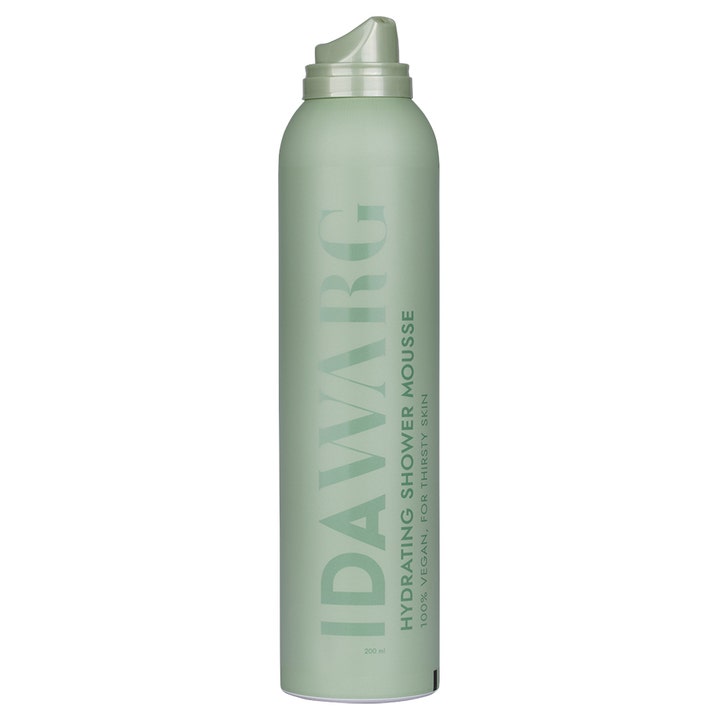 IDA WARG Beauty Hydrating Shower Mousse 200 ml vegansk dusjsåpe i lysegrønn sprayflaske som gir fuktighet til huden