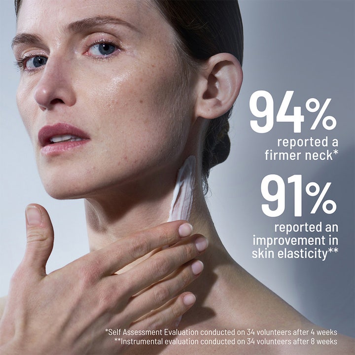 Dr Brandt Neck Tightening Cream 50 g oppstrammende halskrem påføres hud med kliniske resultater på 94% og 91%.