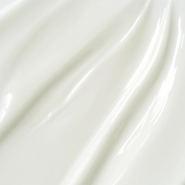 Biotherm Aquascreen Uv Daily SPF50 40 ml beskyttende solkrem for ansiktet med en myk og hvit kremtekstur