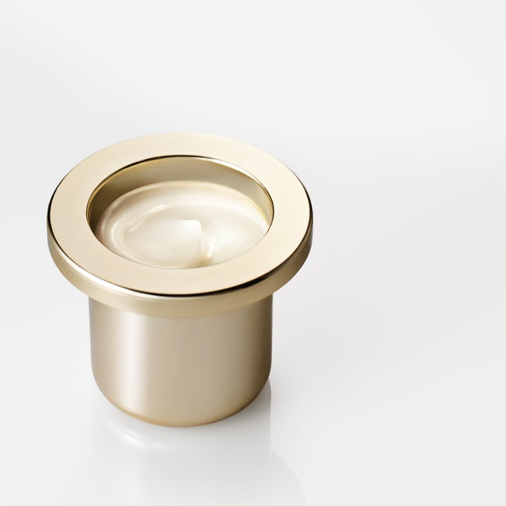 Sensai Total Firm Expert Cream 50 ml oppstrammende ansiktskrem i gullfarget refillbeholder med rik hvit tekstur