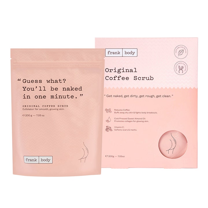 Frank Body Original Coffee Scrub 200g eksfolierende kaffeskrubb i lyserosa pose og eske som gir glød.
