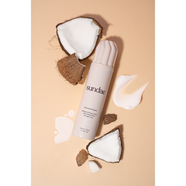 Sundae Whipped Shower Foam Coconut Cream 265 ml fuktighetsgivende dusjsåpe med ferske kokosnøtter og luftig hvitt skum
