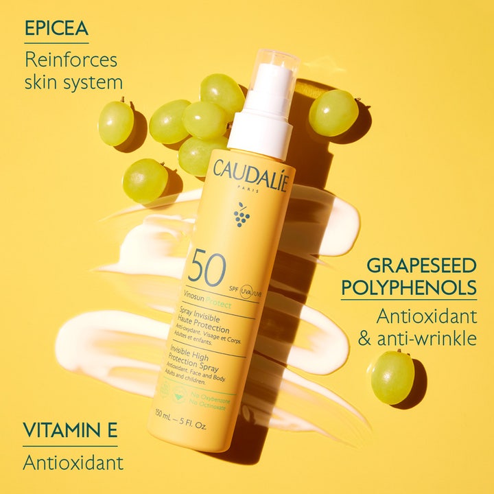 Caudalie Vinosun High Protection Spray SPF50 150 ml solspray i gul flaske med grønne druer og hvit kremtekstur.