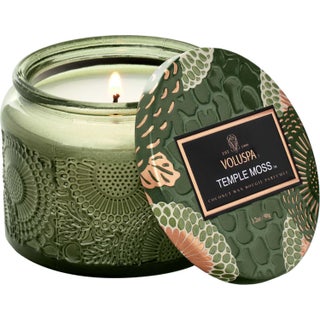 Voluspa Petite Jar CandleTemple Moss (20 H)