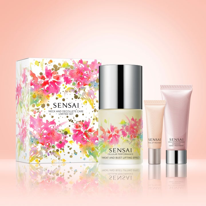Sensai Neck & Decollette Care Limited Set 125 ml hudpleiesett gir løftende effekt i fargerik eske med sølvfargede detaljer