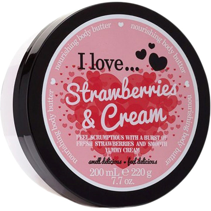 I Love Strawberries & Cream Nourishing Body Butter 200 ml nærende kroppssmør i rund krukke med sort lokk og rosa hjerteetikett.