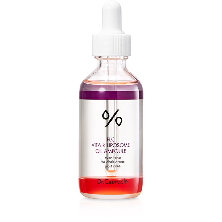 Dr. Ceuracle PLC Vita K Liposome Oil Ampoule 50 ml for jevn hudtone i glassflaske med tofaset væske og hvit pipette.