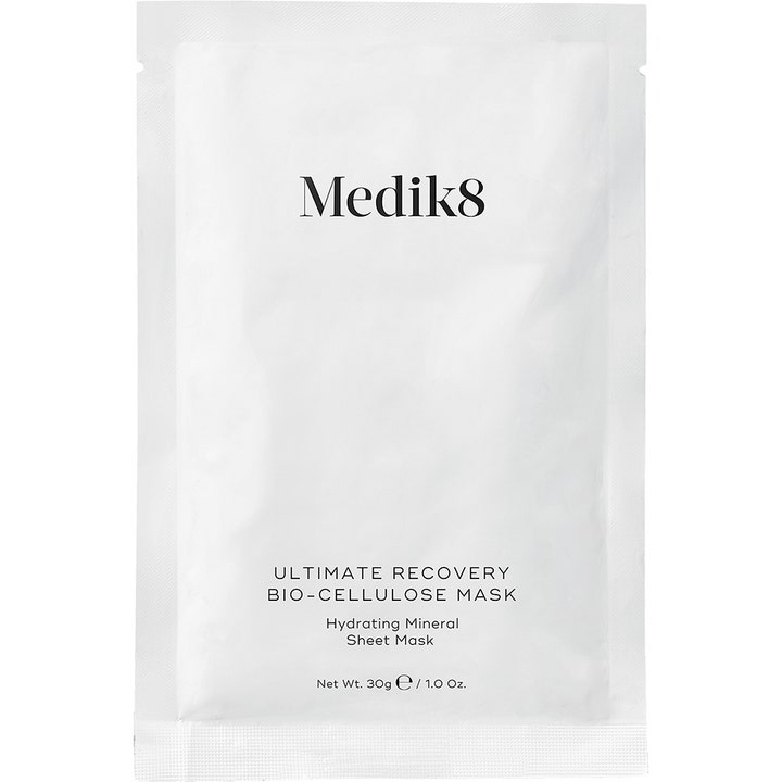 Medik8 Ultimate Recovery Bio-Cellulose Mask 30g fuktighetsgivende sheetmaske i hvit sachet med svart tekst