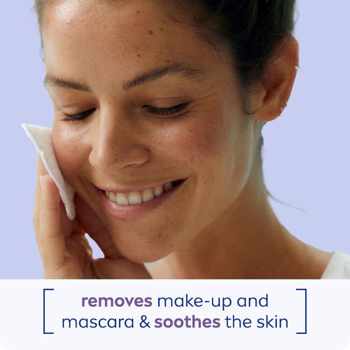 NIVEA Cleansing Milk Soothing 200 ml ansiktsrens som fjerner sminke og beroliger huden med bomullspad