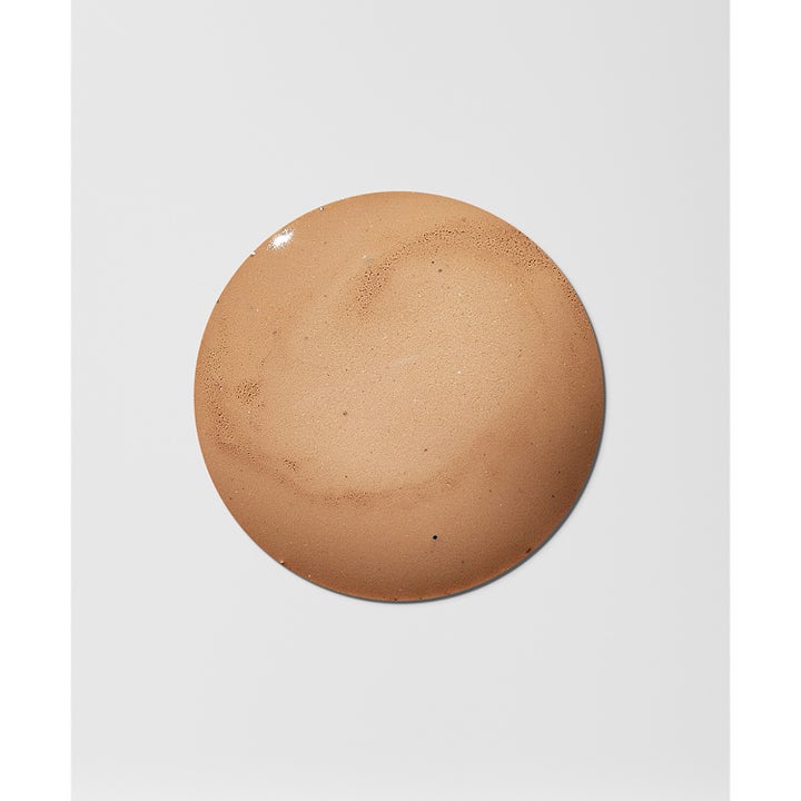 Heliocare Gel Oil-Free SPF 50+ Beige 50 ml solkrem med en farget beige tekstur i en rund klatt som gir jevn hudtone.