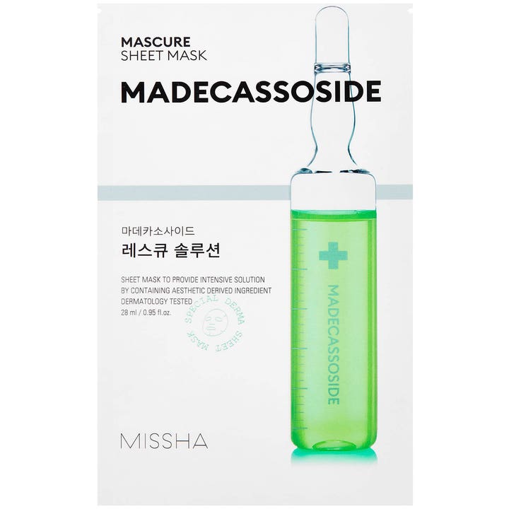 Missha Mascure Sheet Mask Madecassoside 28 ml beroligende ansiktsmaske i hvit sachet med grønn ampulle-illustrasjon