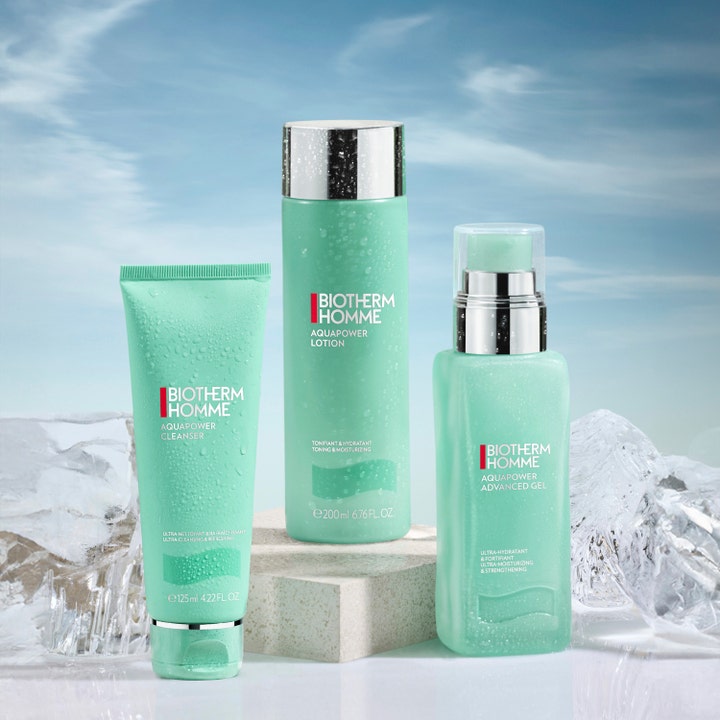 Biotherm Homme Aquapower Advanced Gel 75 ml fuktighetsgivende ansiktskrem på en steinsokkel omgitt av isbiter.
