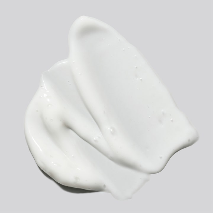 Babor DOC Soothing Cream Cleanser 150 ml beroligende ansiktsrens med en rik og hvit kremet tekstur.