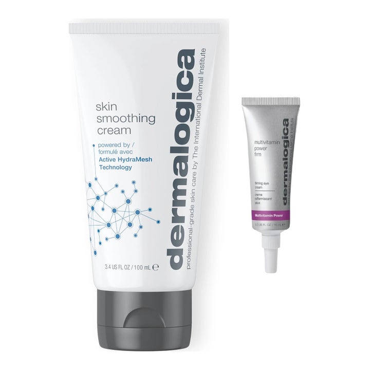 Dermalogica Skin Smoothing Cream og Multivitamin Power Firm 15 ml fuktighetsgivende ansiktspleie i hvit og sølv tube.