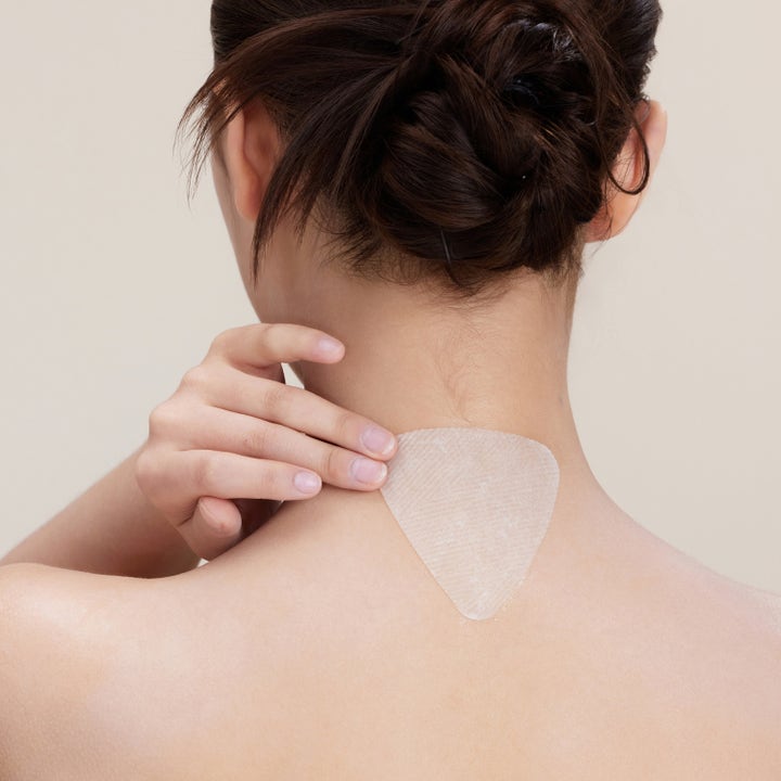 Dr. Ceuracle Tea Tree Purifine Toner Pad 160 ml rensende toner brukt som en trekantet pad på huden