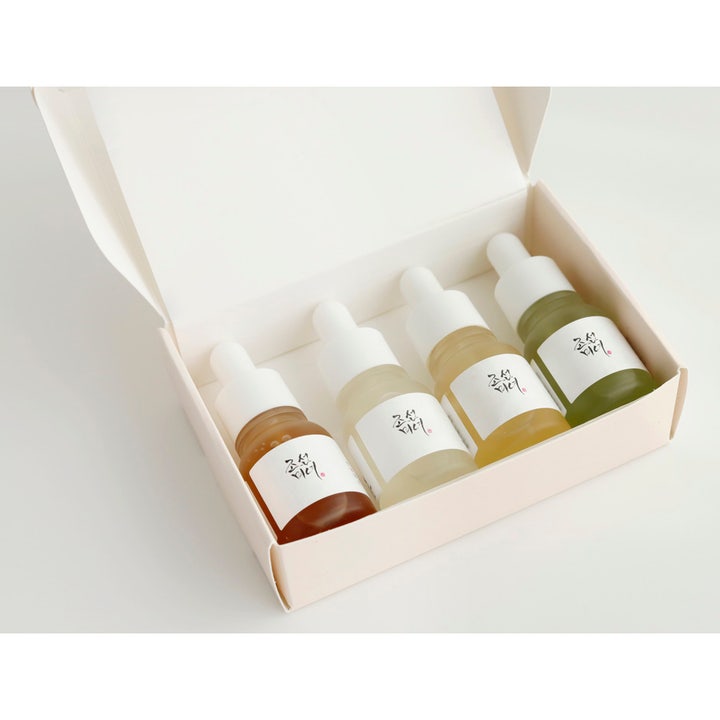 Beauty of Joseon Hanbang Serum Discovery Kit 40 ml pleiende ansiktsserum i fire fargerike glassflasker i en hvit eske